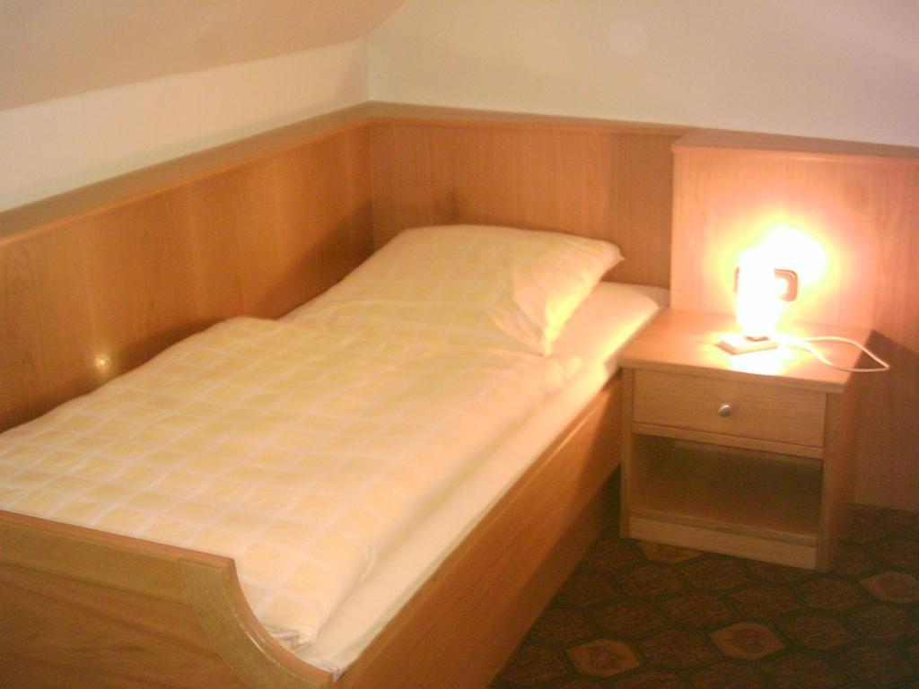 Hotel Rheinstein Ruedesheim am Rhein Room photo