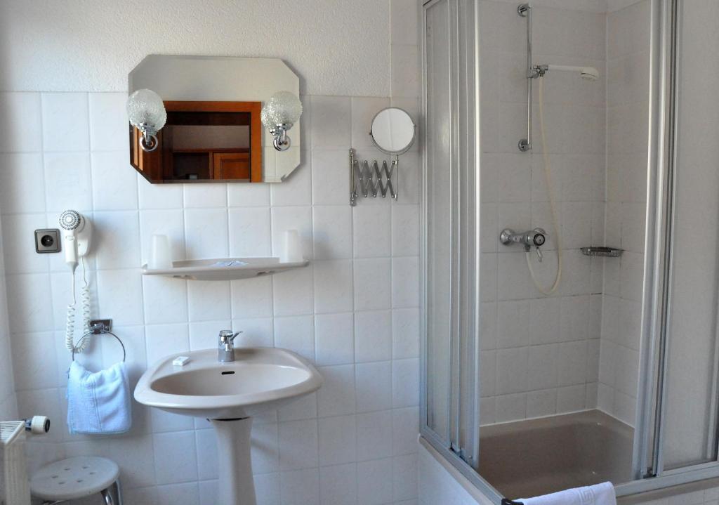 Hotel Rheinstein Ruedesheim am Rhein Room photo